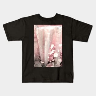 PINK ROCK CRYSTAL MARBLE ABSTRACT SILVER DESIGN Kids T-Shirt